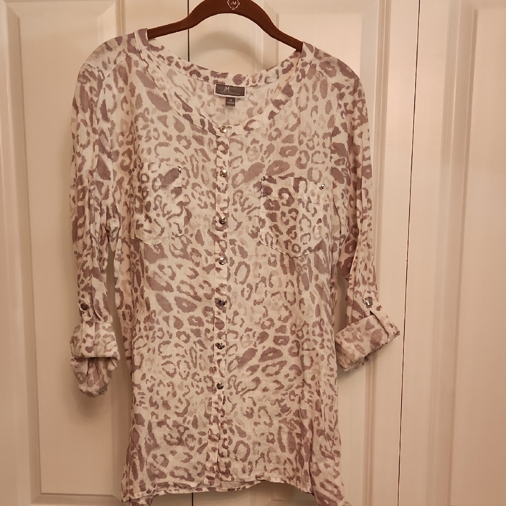 JM Collection 100% Linen White & Gray Leopard Print Blouse